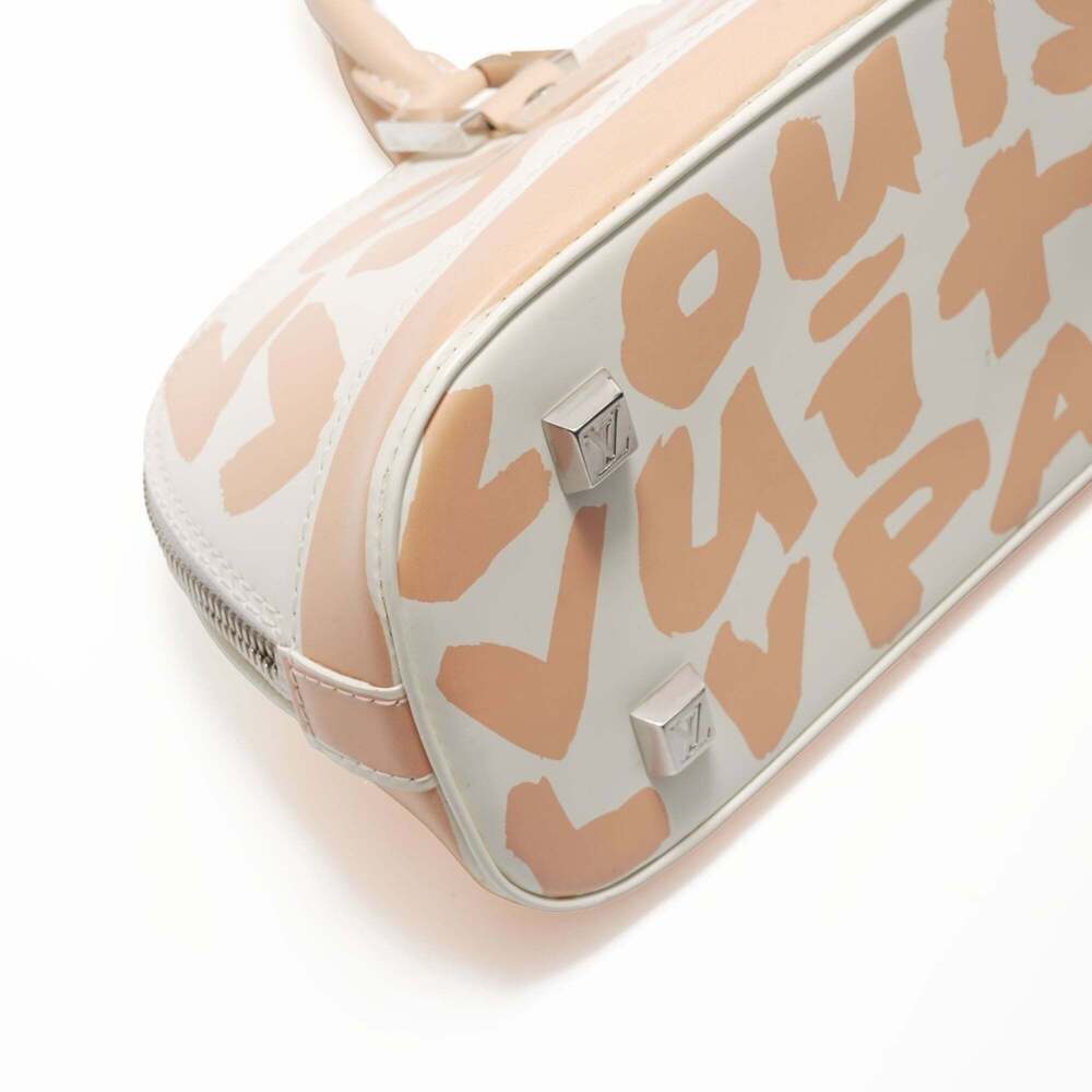 Louis Vuitton 2001 Graffiti Alma Horizontal Handbag in White and Beige - Picture 6 of 12